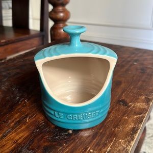 Le Creuset Salt Keeper